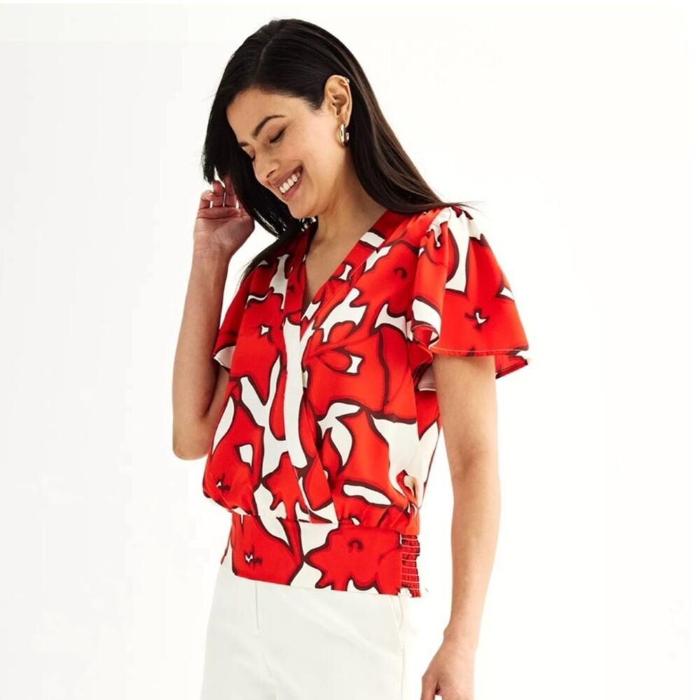 Nine West Red and White Wrap Floral Blouse
Size XXL